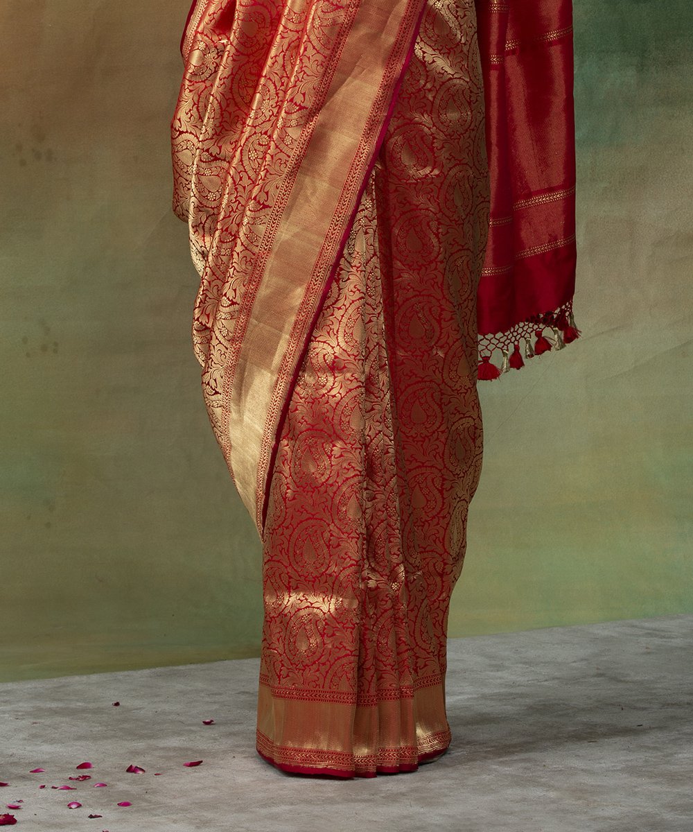 Red_Handloom_Katan_Silk_Banarasi_Saree_with_All_Over_Zari_Embossed_Weave_WeaverStory_04