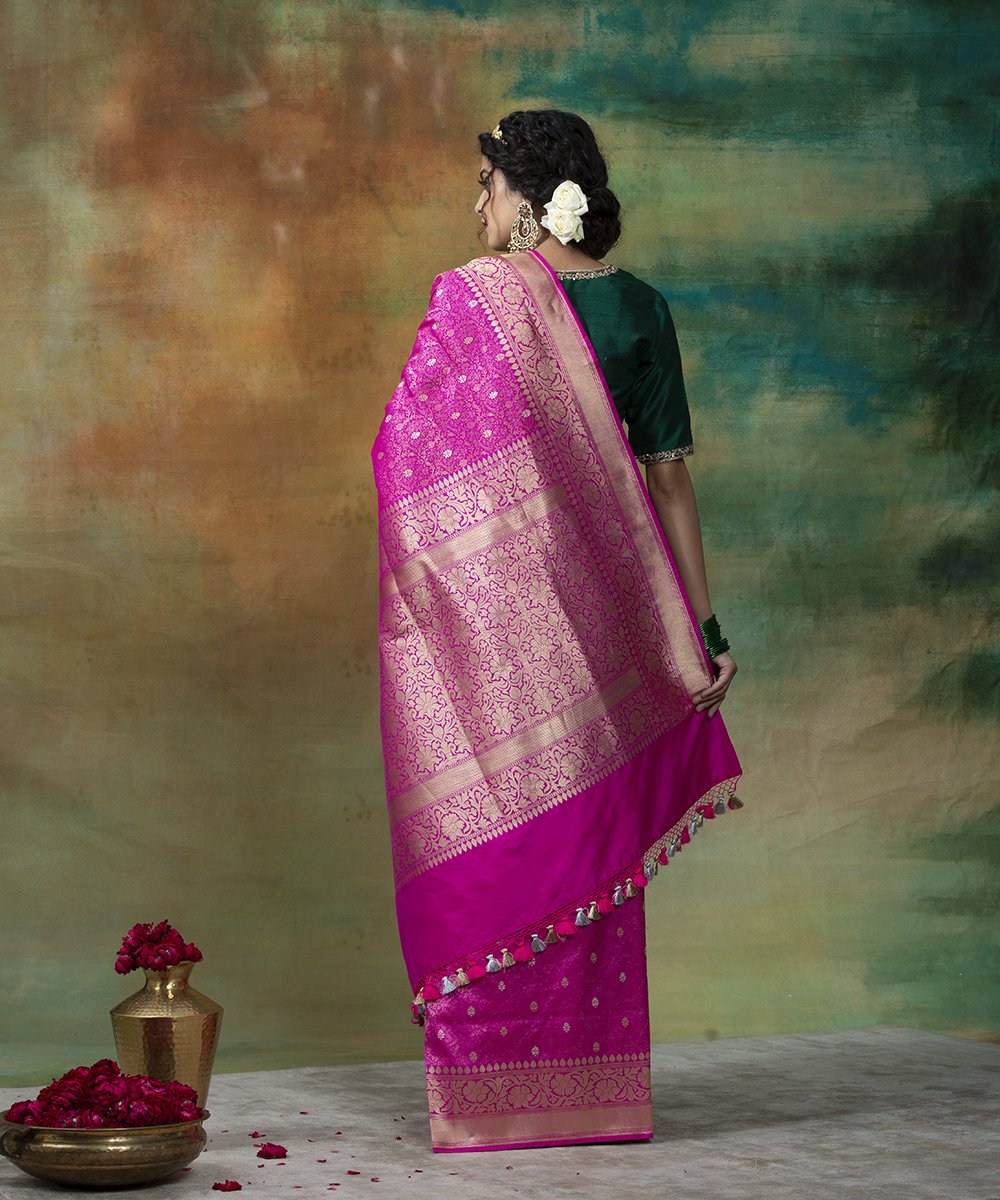 Handloom_Hot_Pink_Pure_Katan_Silk_Kimkhab_Banarasi_Saree_WeaverStory_03