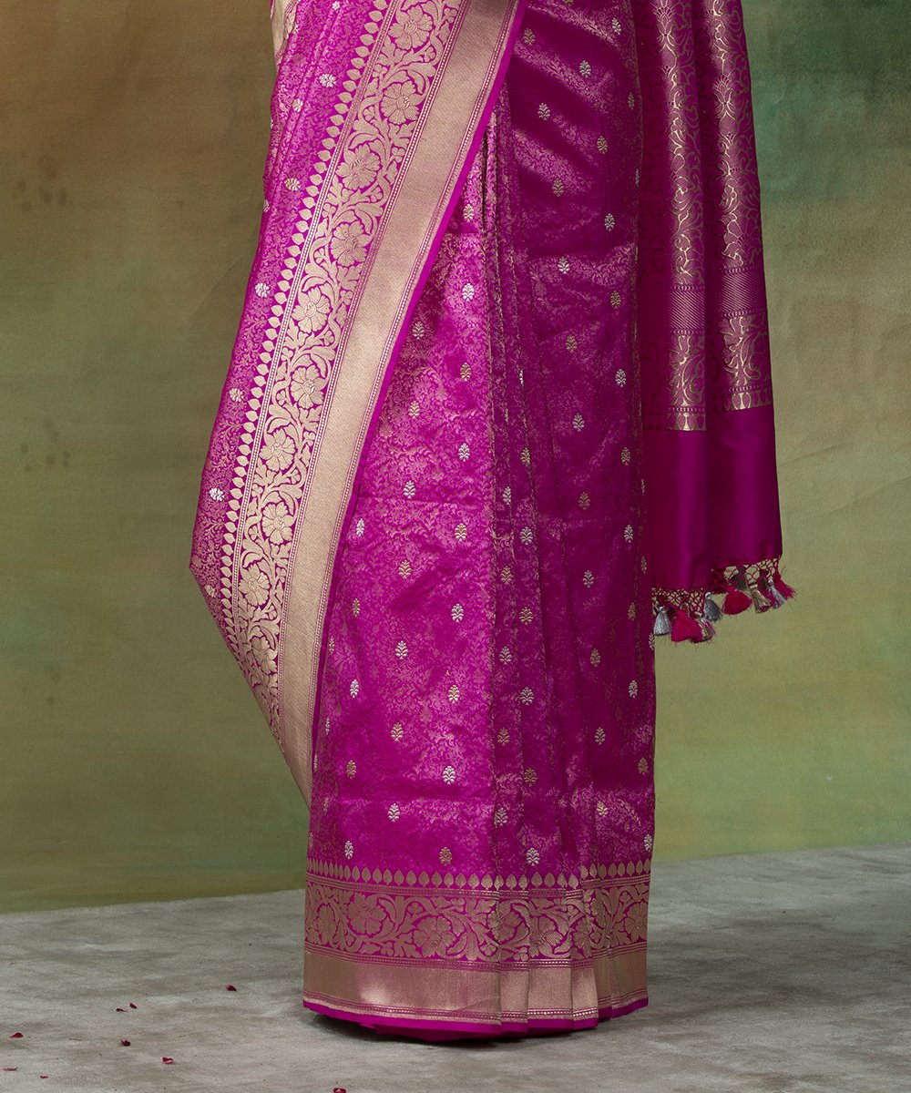 Handloom_Hot_Pink_Pure_Katan_Silk_Kimkhab_Banarasi_Saree_WeaverStory_04