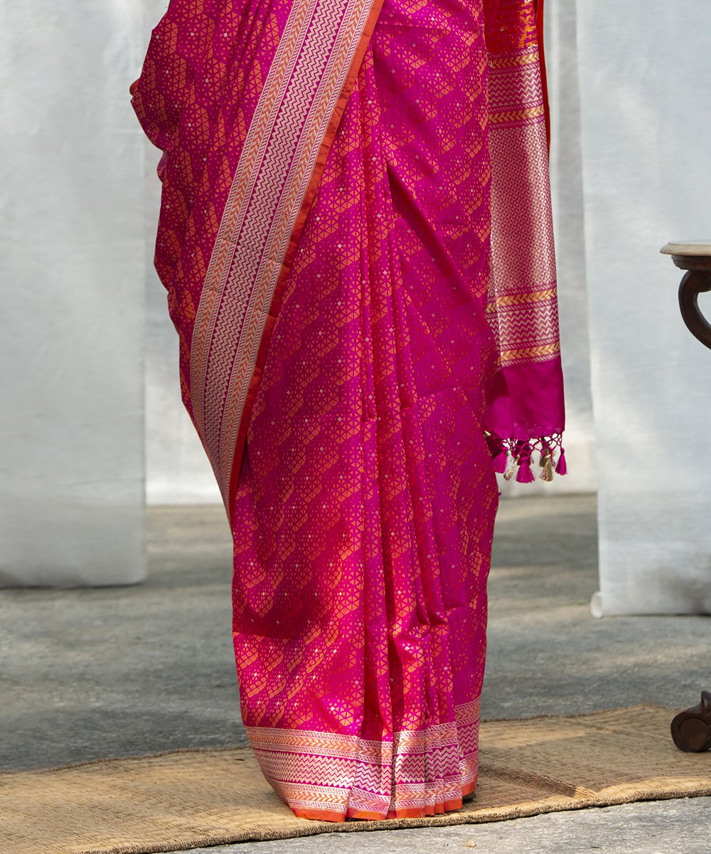 Handloom_Rani_Pink_Pure_Silk_Banarasi_Saree_with_Rust_Embossed_Weave_WeaverStory_04
