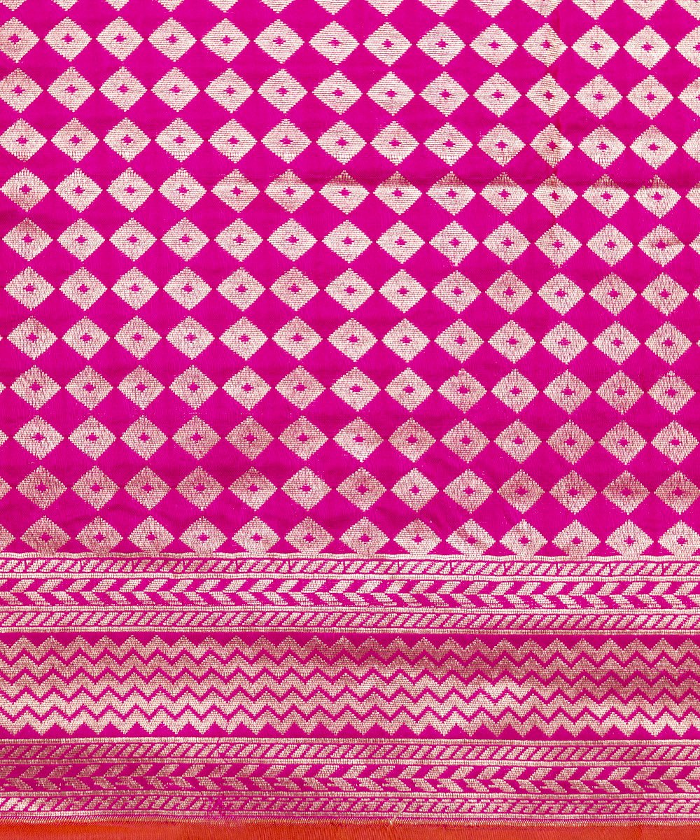 Handloom_Rani_Pink_Pure_Silk_Banarasi_Saree_with_Rust_Embossed_Weave_WeaverStory_05