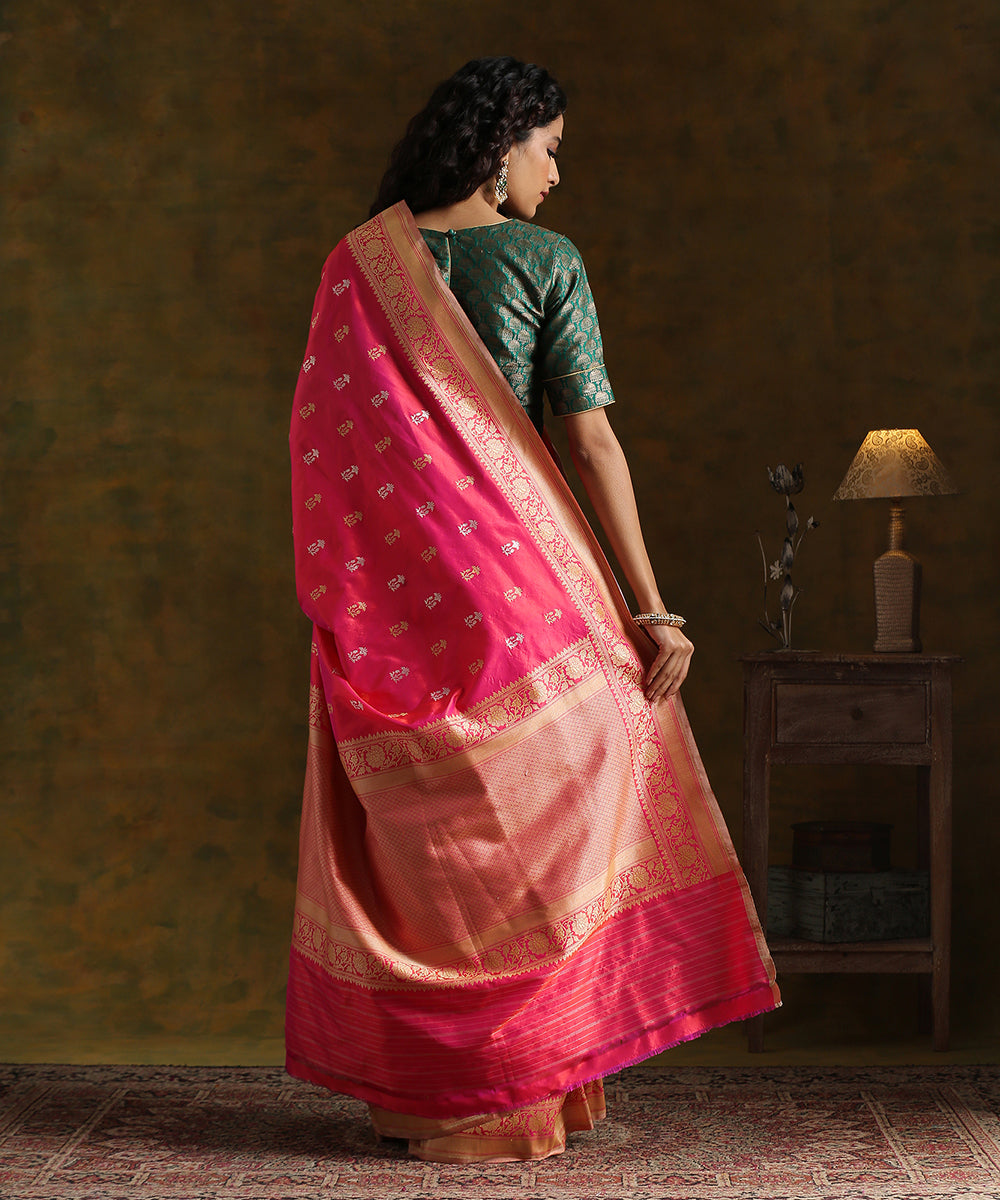 Handloom_Pink_And_Orange_Dual_Tone_Pure_Katan_Silk_Banarasi_Saree_with_Kadhwa_Booti_WeaverStory_03