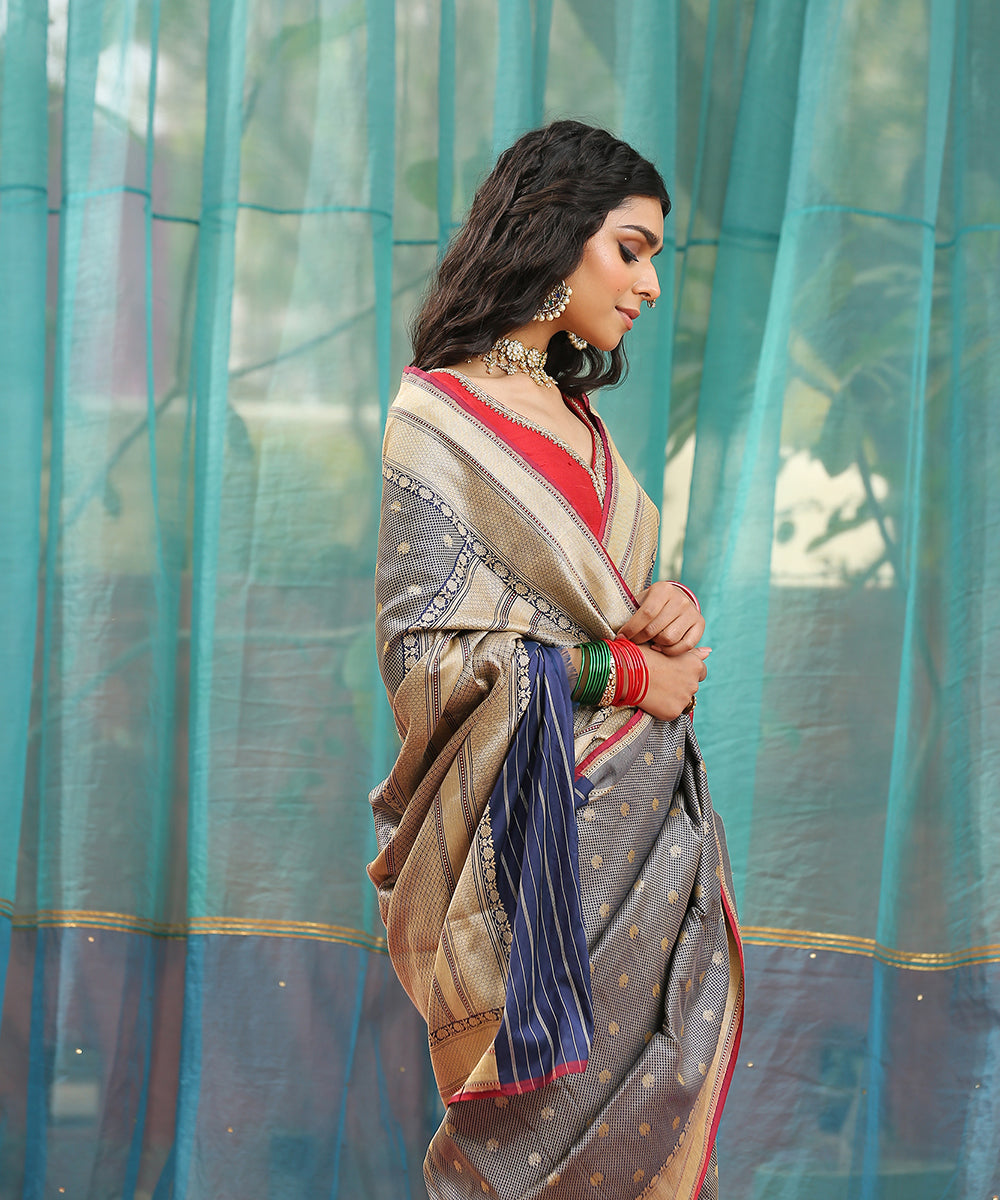 Blue_Handloom_Pure_Katan_Silk_Zari_Kimkhab_Banarasi_Saree_With_Red_Selvedge_WeaverStory_01