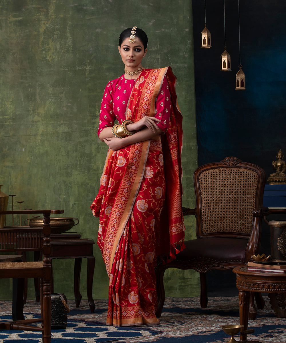 Red_Handloom_Pure_Katan_Silk_Banarasi_Saree_with_Cutwork_Jamdani_Weave_WeaverStory_02
