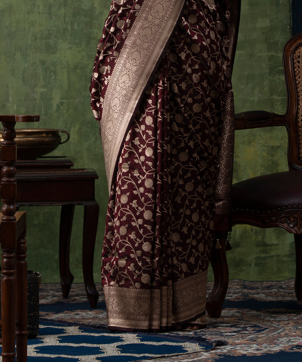 Handloom_Chocolate_Brown_Pure_Katan_Silk_Banarasi_Saree_with_Cutwork_Jangla_WeaverStory_04