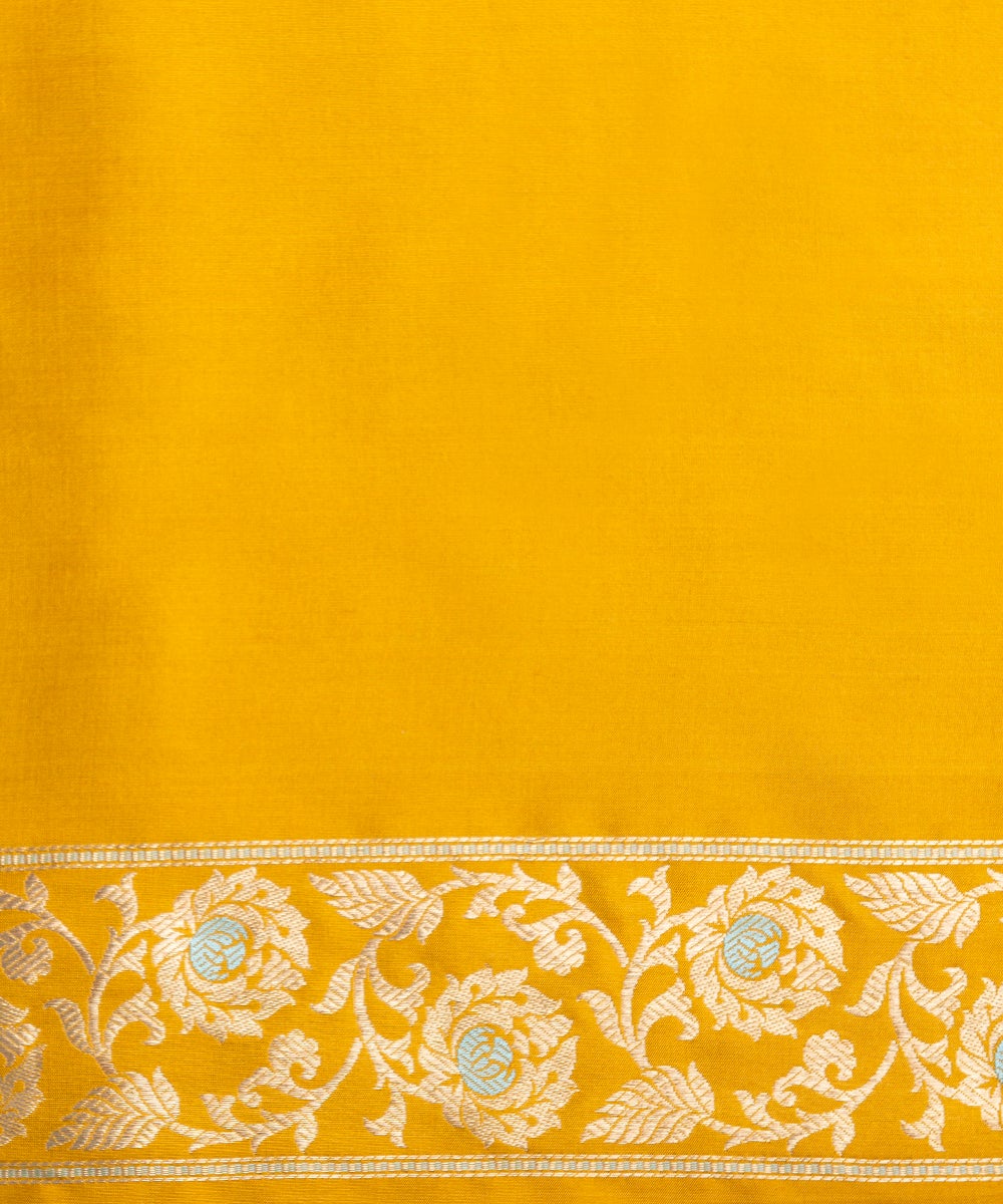 Handloom_Golden_Yellow_Zari_Stripes_Banarasi_Saree_With_Maroon_And_Gold_Meenakari_Border_WeaverStory_05