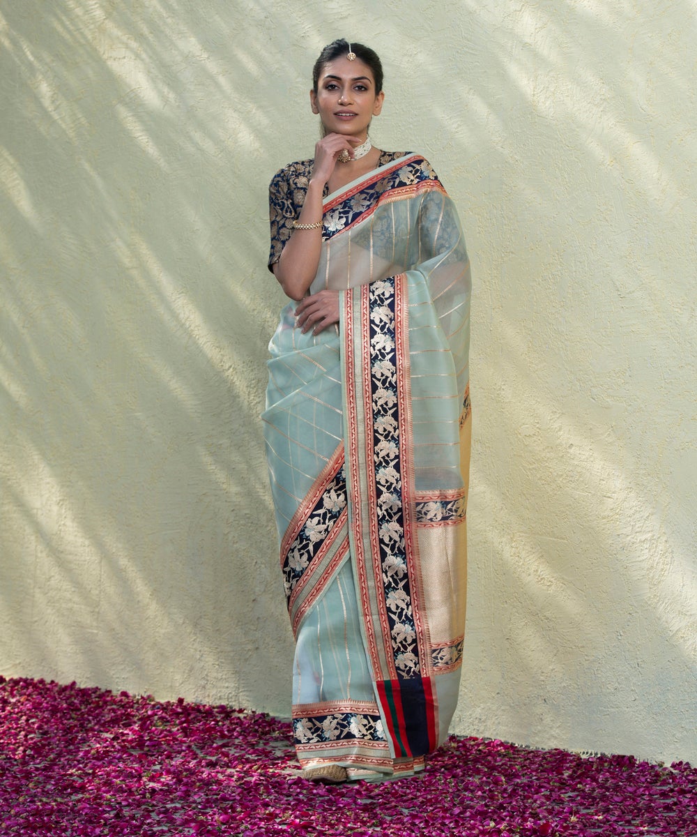Handloom_Light_Green_Kora_Silk_Banarasi_Saree_With_Kadhwa_Zari_Stripes_And_Rose_Border_WeaverStory_02