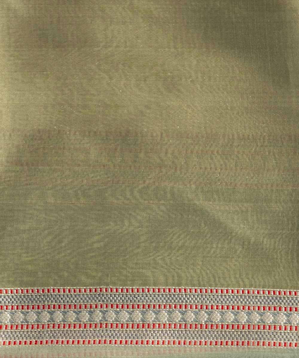 Handloom_Green_Kora_Banarasi_Saree_With_Kadhwa_Zari_Stripes_And_Purple_Floral_Border_WeaverStory_05