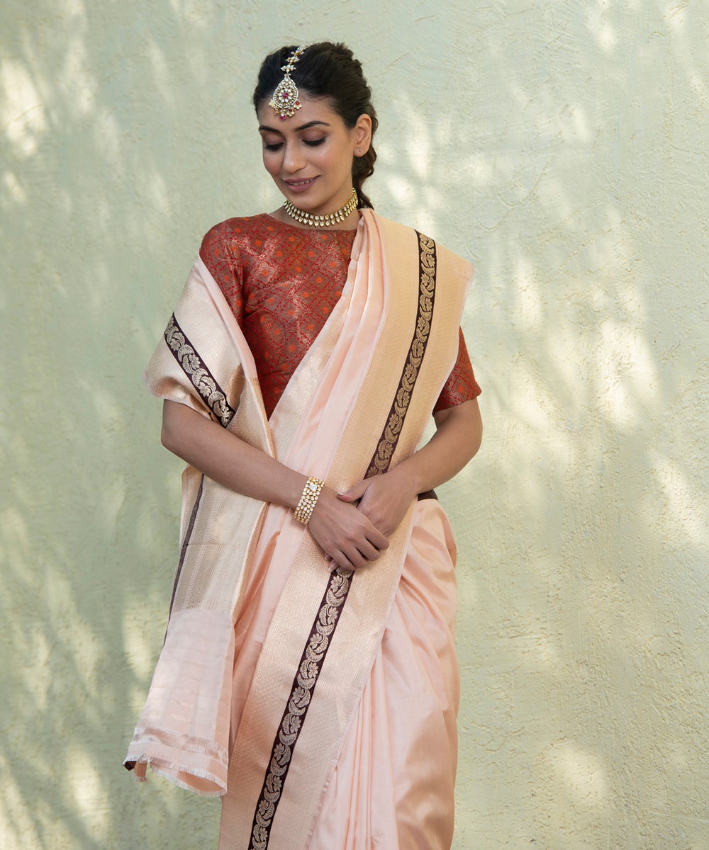 Peach_Handloom_Ektara_Katan_Silk_Banarasi_Saree_With_Dark_Brown_Satin_Border_WeaverStory_01