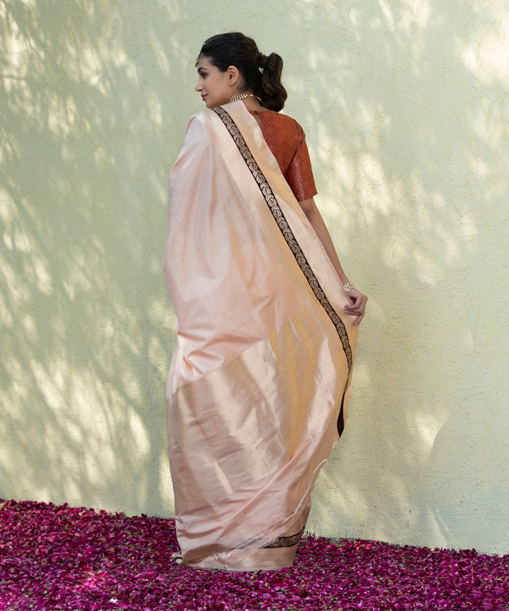 Peach_Handloom_Ektara_Katan_Silk_Banarasi_Saree_With_Dark_Brown_Satin_Border_WeaverStory_03