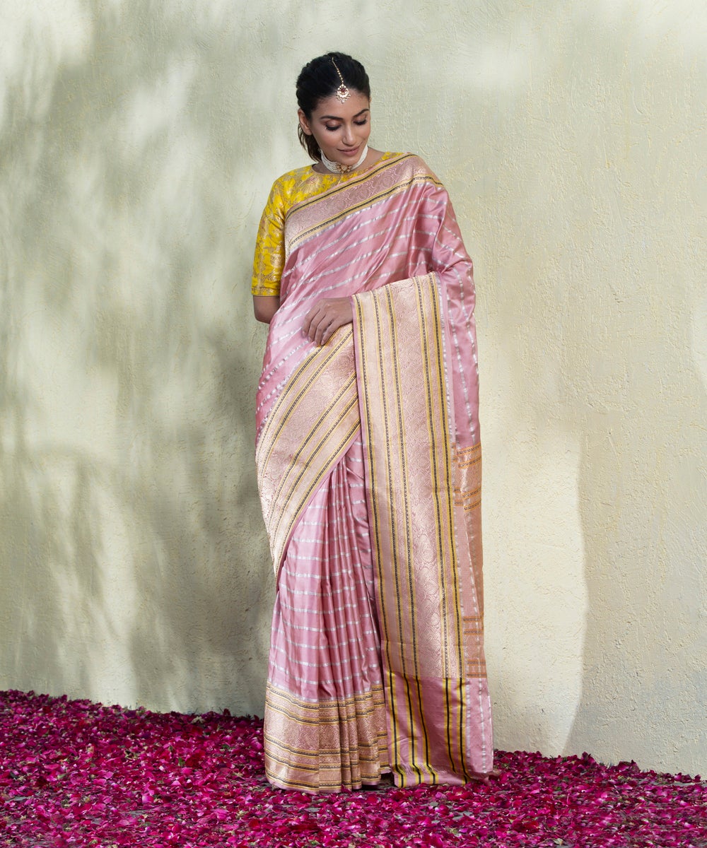 Pink_Handloom_Pure_Katan_Silk_Checks_Banarasi_Saree_With_Butterfly_Border_WeaverStory_02