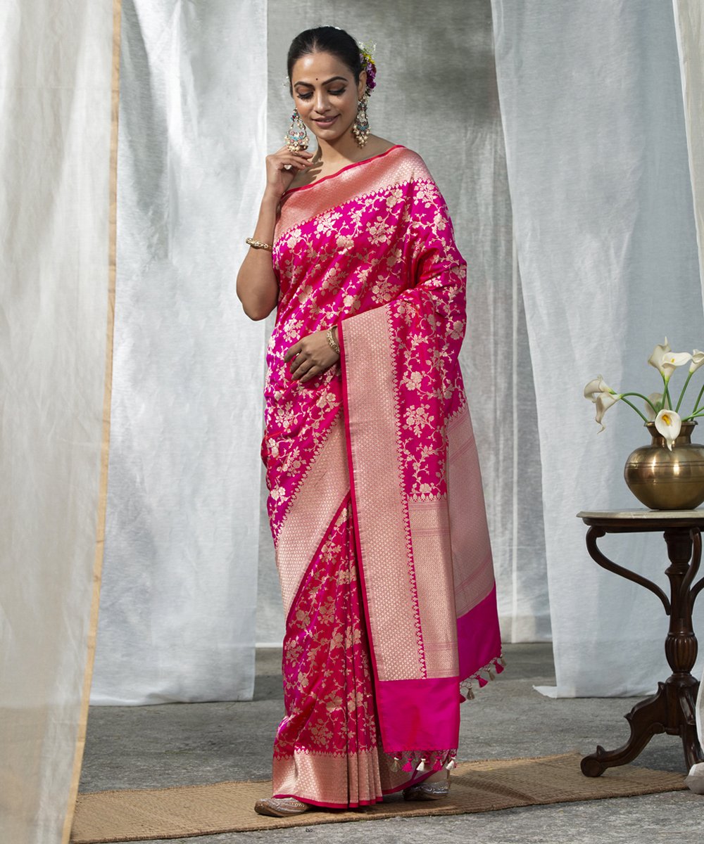 Pink_Handloom_Pure_Katan_Silk_Banarasi_Saree_with_Small_Cutwork_Jaal_WeaverStory_02
