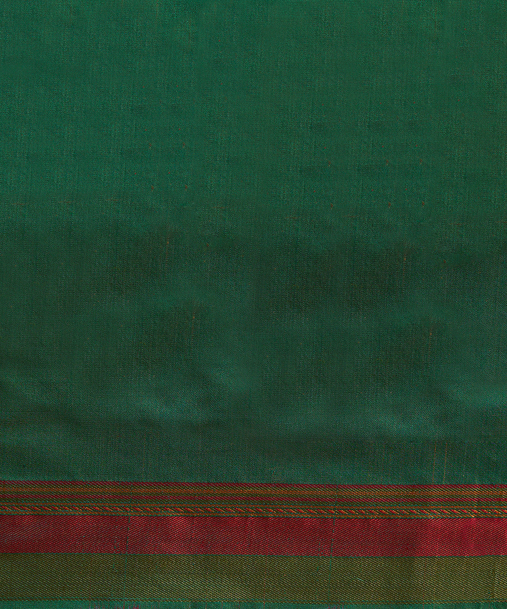Green_And_Mustard_Pashmina_Jamawar_Banrasi_Saree_With_Red_Reshmi_Border_WeaverStory_05