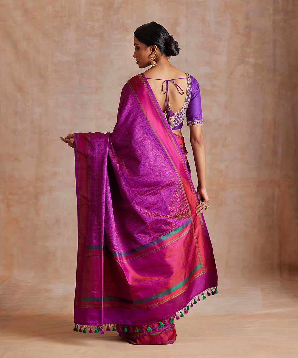 Purple_And_Green_Pashmina_Jamawar_Banrasi_Saree_With_Red_Reshmi_Border_WeaverStory_03