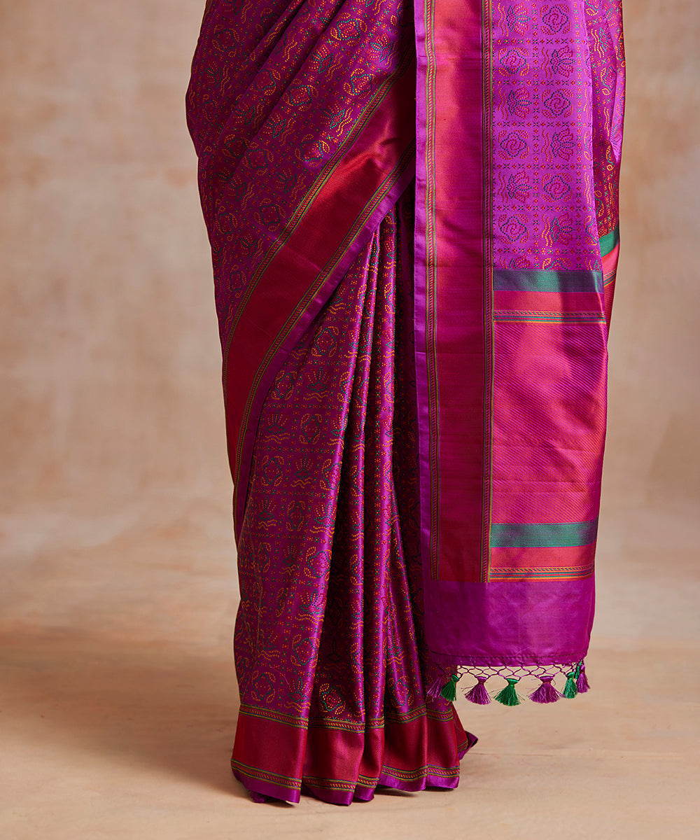 Purple_And_Green_Pashmina_Jamawar_Banrasi_Saree_With_Red_Reshmi_Border_WeaverStory_04