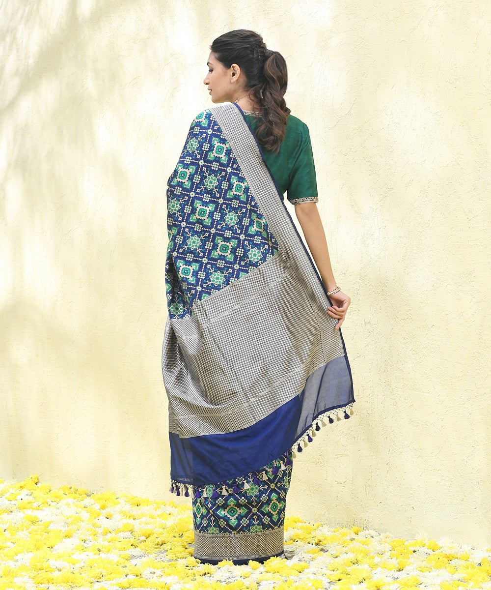 Handloom_Blue_And_Green_Twin_Katan_Silk_Warp_Reshmi_Banarasi_Patola_Saree_WeaverStory_03