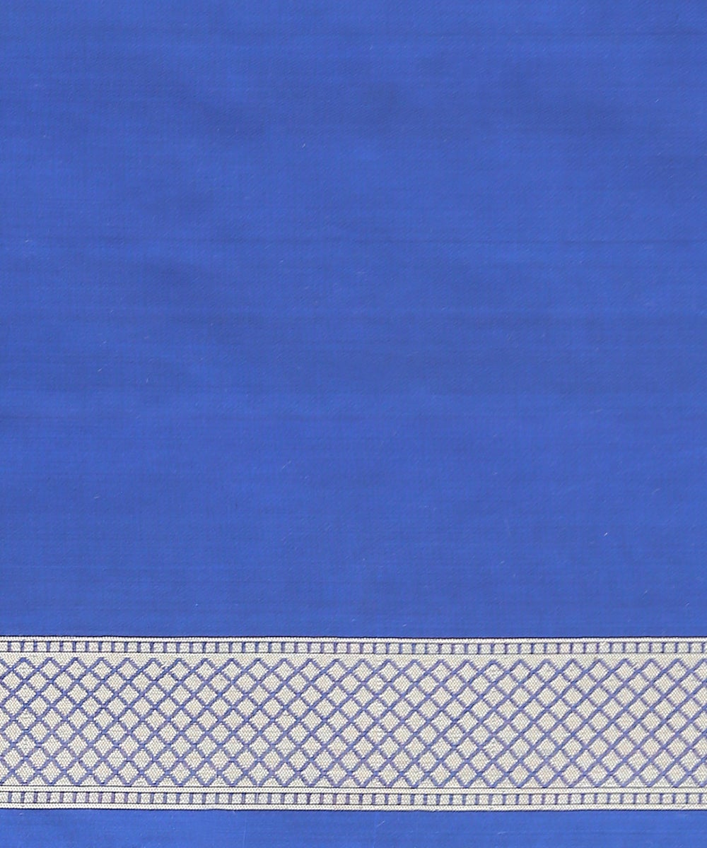 Handloom_Blue_And_Green_Twin_Katan_Silk_Warp_Reshmi_Banarasi_Patola_Saree_WeaverStory_05