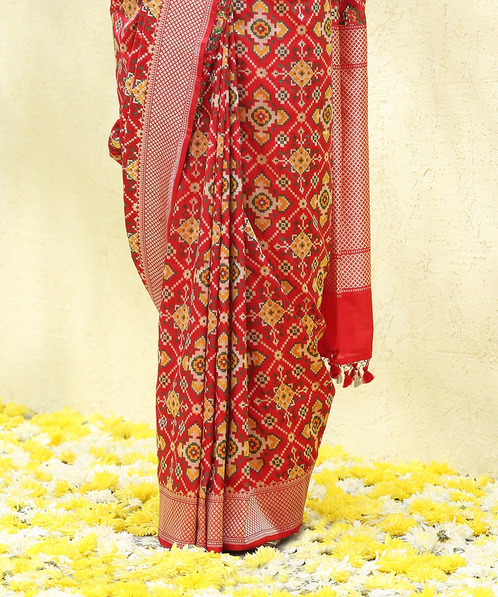 Red_And_Mustard_Handloom_Twin_Katan_Silk_Warp_Reshmi_Banarasi_Patola_Saree_WeaverStory_04