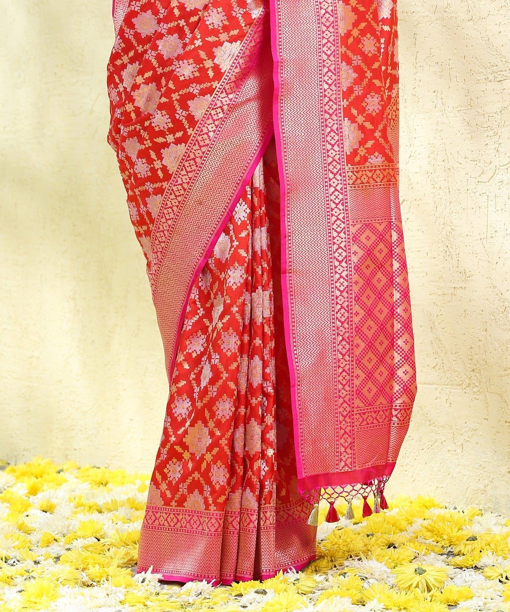Handloom_Red_Pure_Katan_Silk_Banarasi_Patola_Saree_With_Gold_And_Silver_Zari_WeaverStory_04