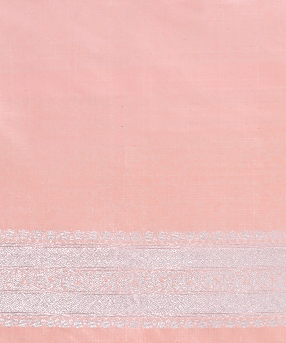Handloom_Peach_Pure_Katan_Silk_Kimkhab_Banarasi_Saree_With_Silver_Zari_WeaverStory_05