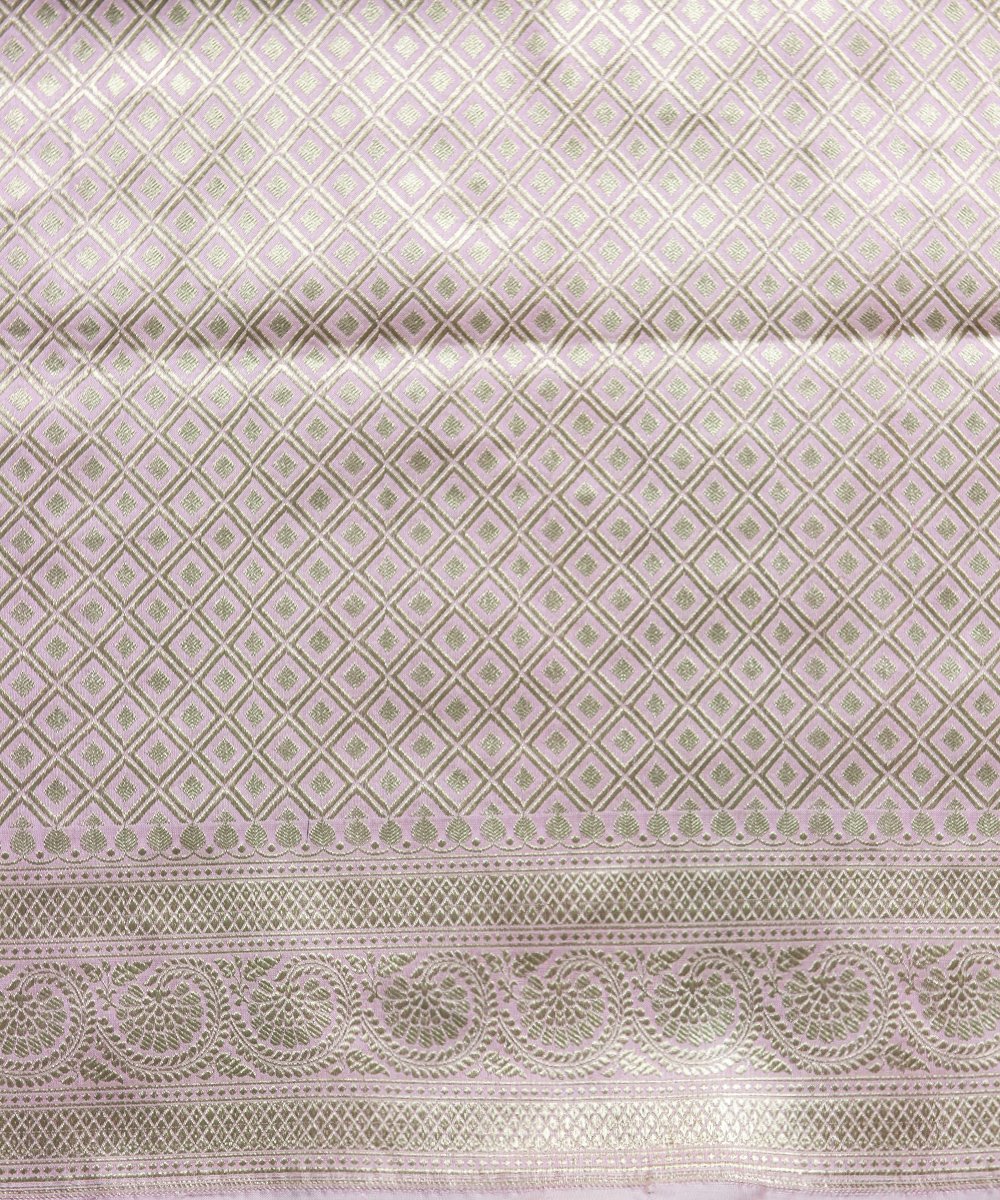 Baby_Pink_Handloom_Pure_Katan_Silk_Banarasi_Saree_with_Diagonal_Gold_and_Silver_Zari_Bel_WeaverStory_05