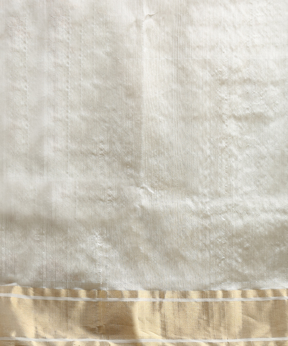 Handloom_White_Silk_Chanderi_Saree_With_Sunflower_Boota_WeaverStory_05
