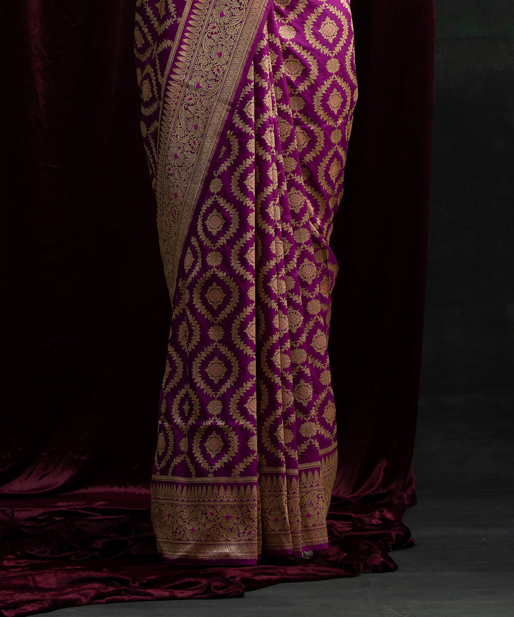 Purple_Handloom_Pure_Katan_Silk_Banarasi_Saree_With_Kadhwa_Jaal_and_Pink_Meenakari_WeaverStory_04