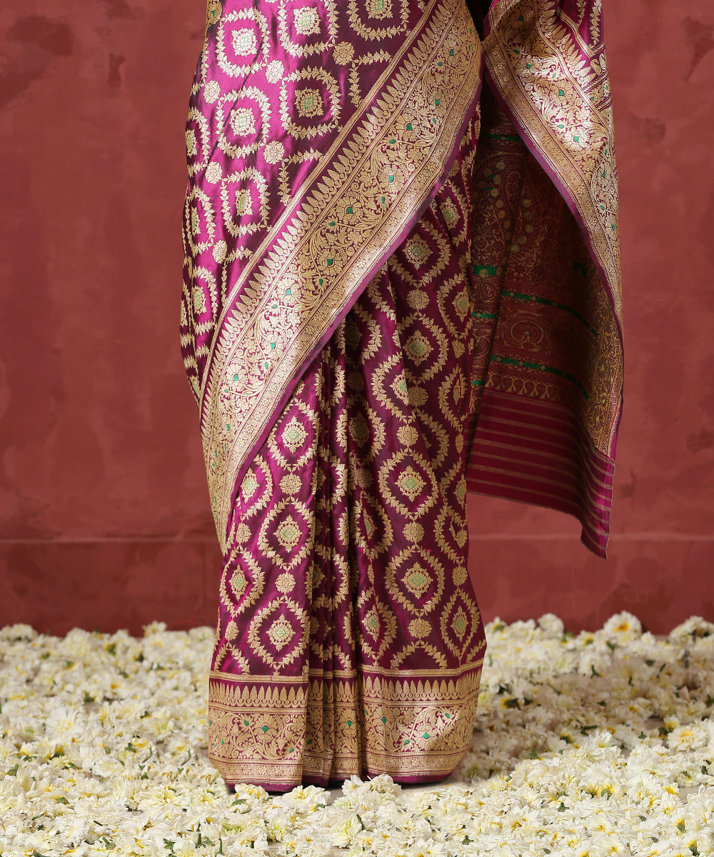 Handloom_Green_and_Purple_Dual_Tone_Pure_Katan_Silk_Banarasi_Saree_WeaverStory_04