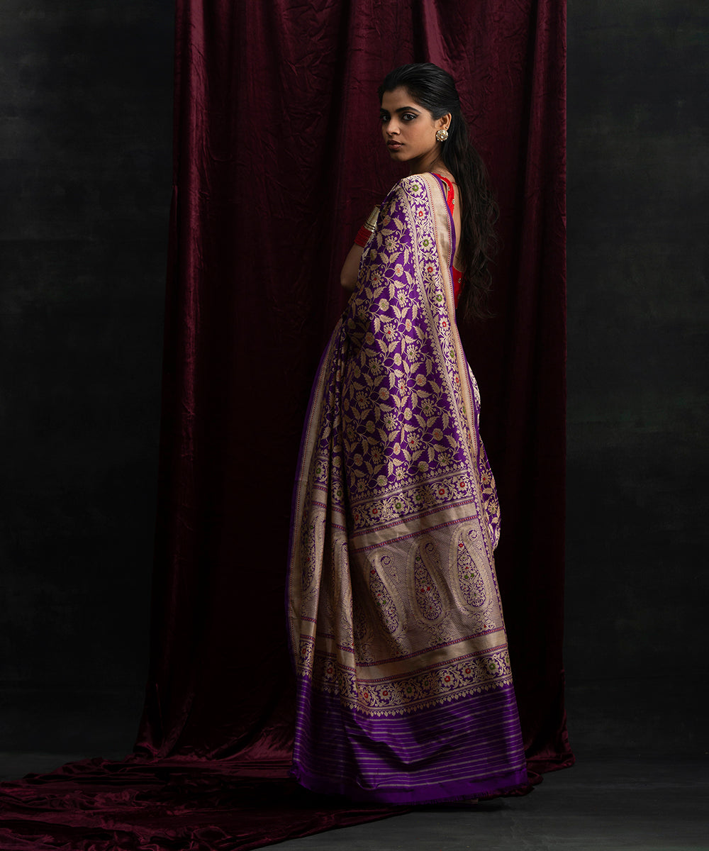 Handloom_Purple_Pure_Katan_Silk_Kadhwa_Jangla_Banarasi_Saree_with_Meenakari_WeaverStory_03