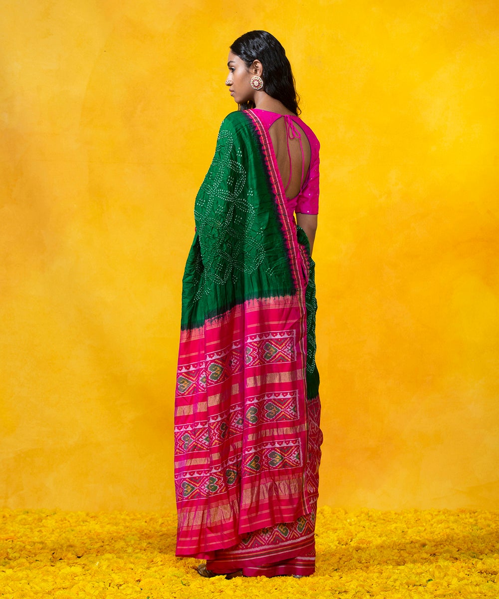 Handloom_Green_Mulberry_Silk_Saree_with_pink_Patola_Border_WeaverStory_03