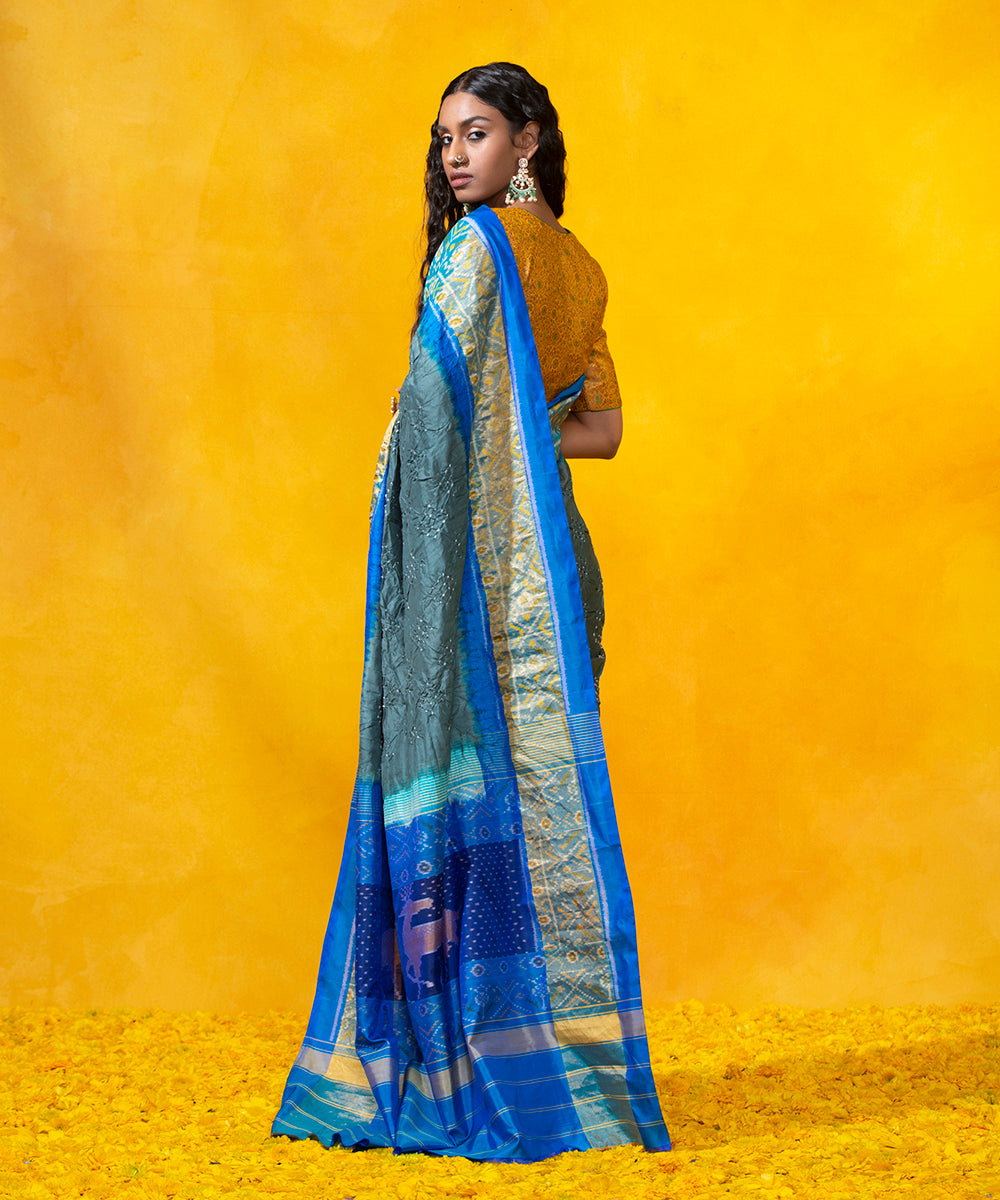 Grey_Handloom_Mulberry_Silk_Bandhani_Saree_With_Blue_Patola_Border_WeaverStory_03