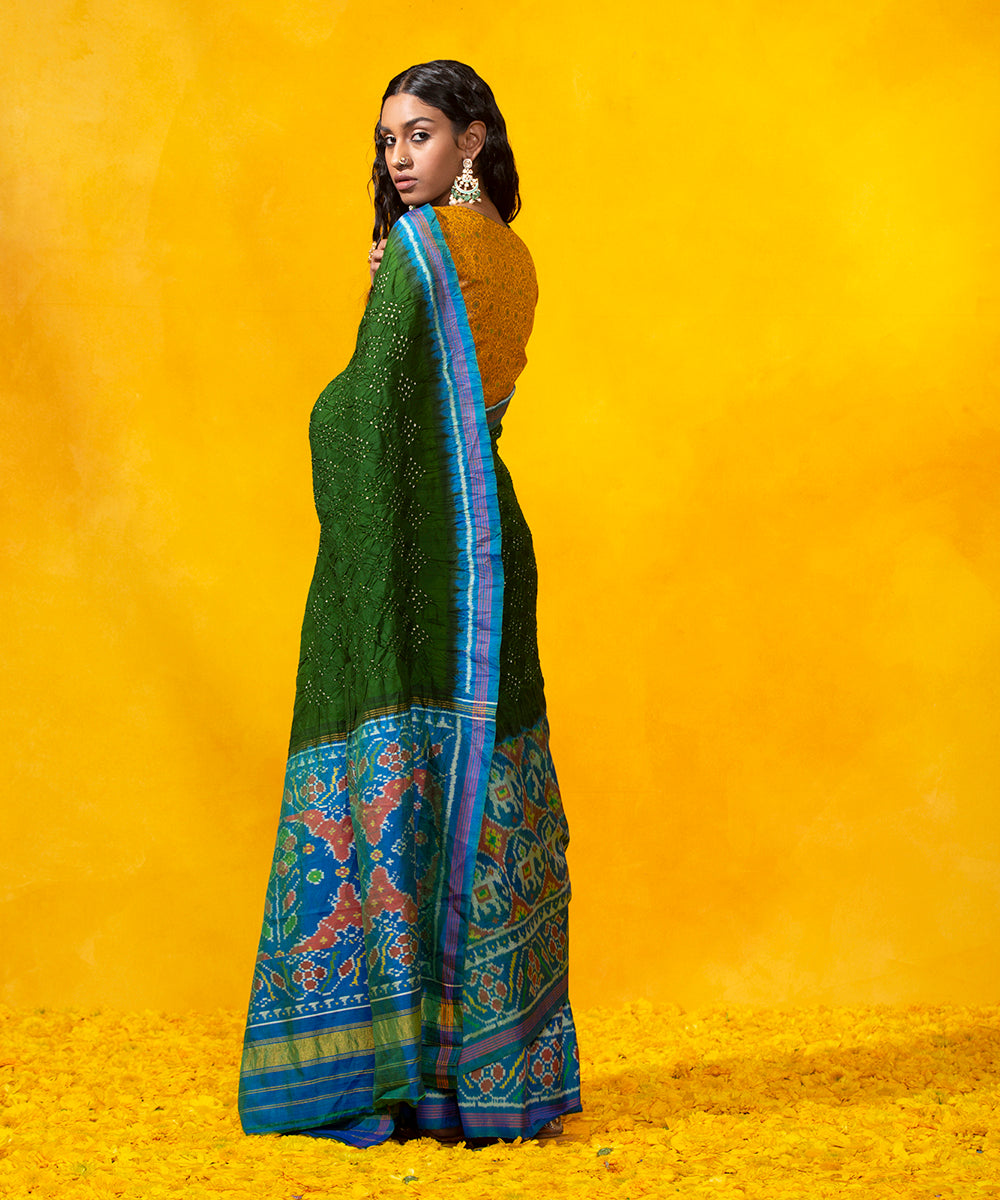 Handloom_Bottle_Green_Mulberry_Silk_Bandhani_Saree_With_Blue_Patola_Border_WeaverStory_03