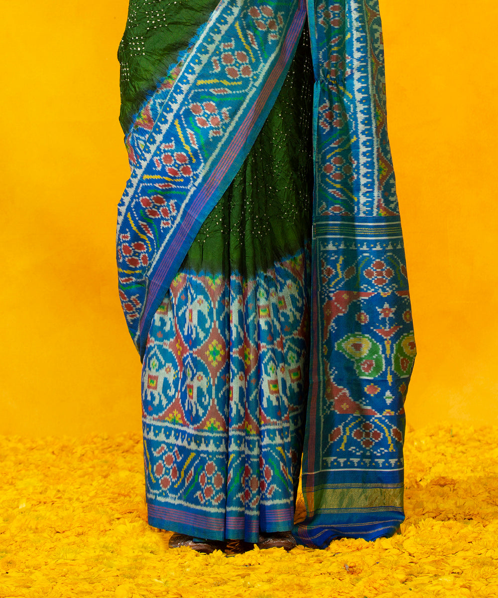 Handloom_Bottle_Green_Mulberry_Silk_Bandhani_Saree_With_Blue_Patola_Border_WeaverStory_04