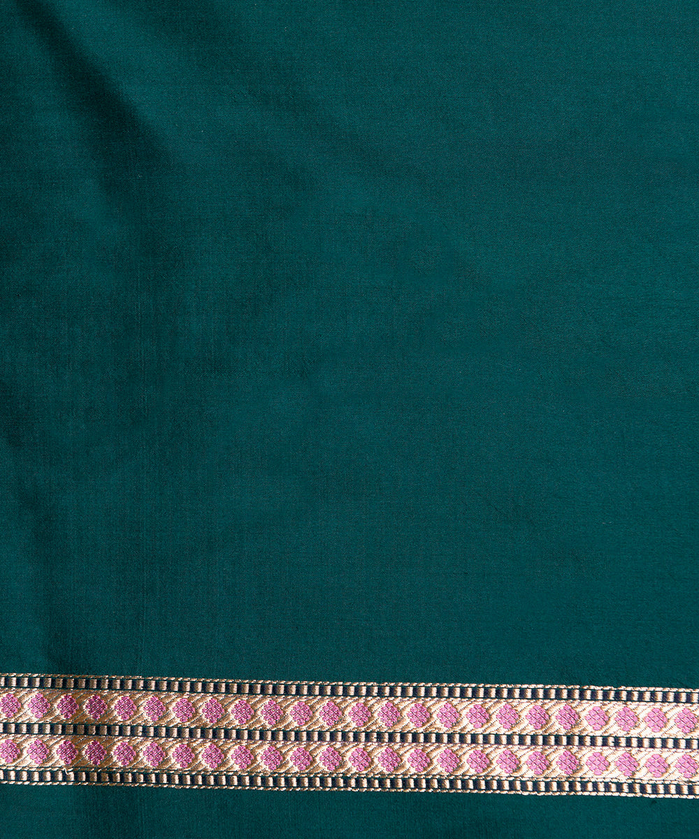 Peach_Handloom_Silk_Organza_Banarasi_Saree_With_Green_Border_WeaverStory_05