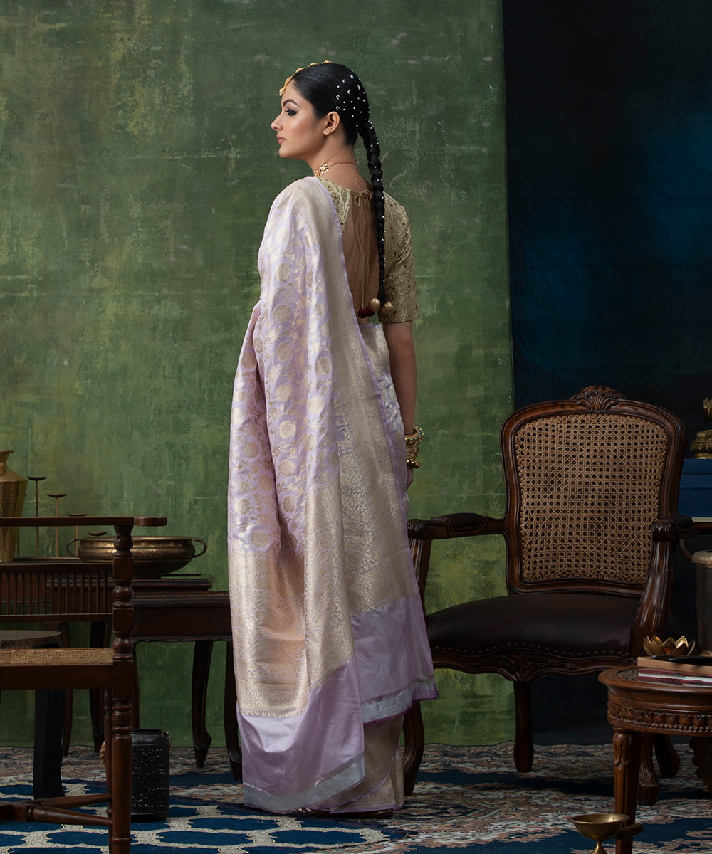 Handloom_Mauve_Pure_Katan_Silk_Banarasi_Saree_With_Gold_Zari_Jaal_And_Violet_Blouse_WeaverStory_03
