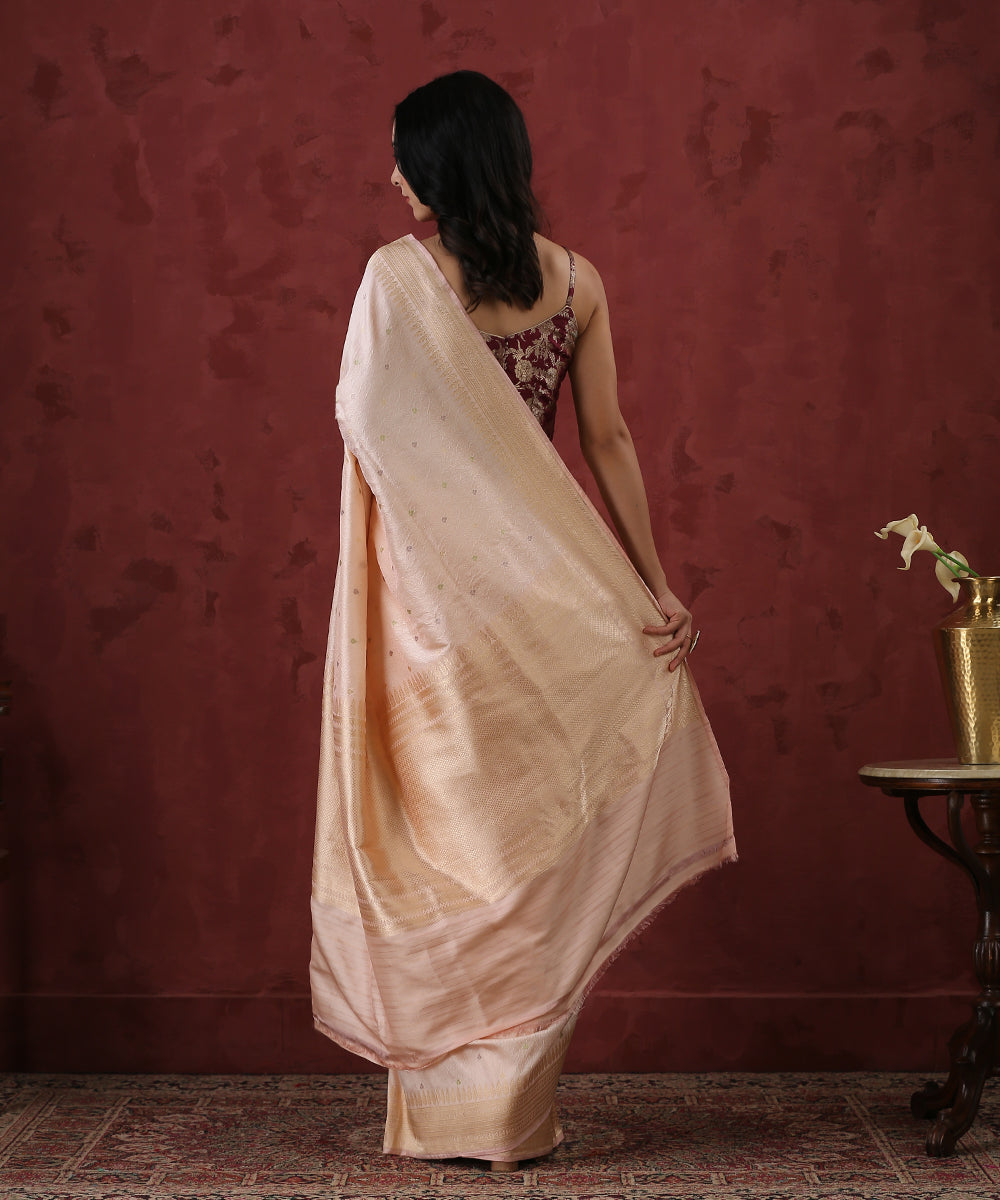 Light_Pink_Handloom_Tanchoi_Pure_Katan_Silk_Banarasi_Saree_With_Kadhwa_Booti_WeaverStory_03