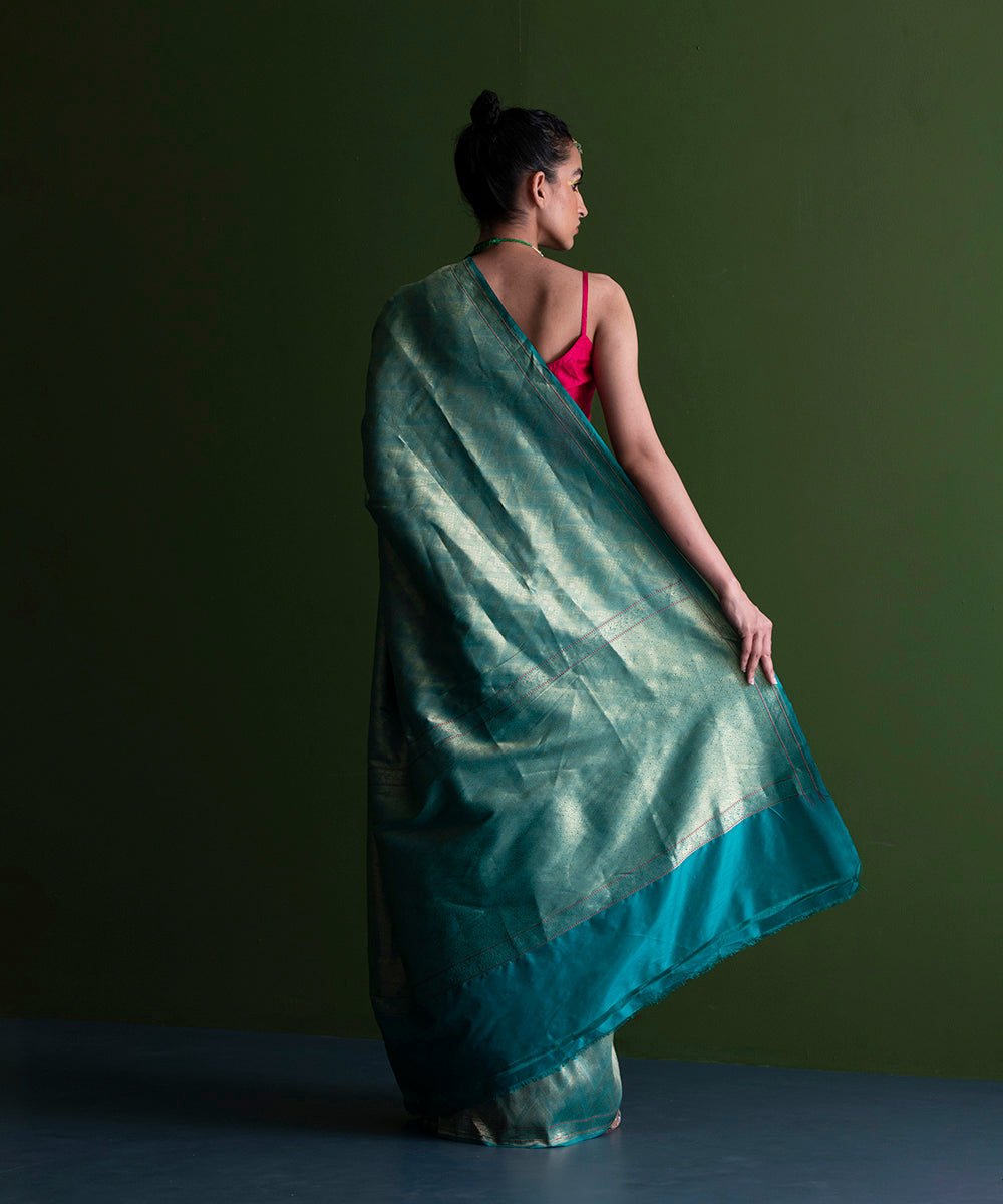 Handloom_Green_Kimkhab_Pure_Katan_Silk_Banarasi_Saree_with_Pink_Blouse_WeaverStory_03