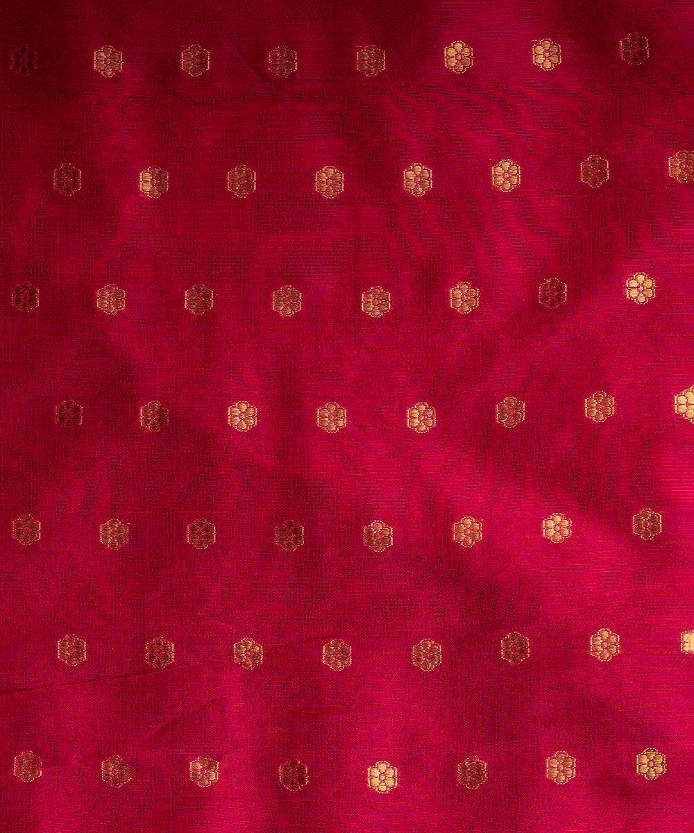 Handloom_Green_Kimkhab_Pure_Katan_Silk_Banarasi_Saree_with_Pink_Blouse_WeaverStory_05