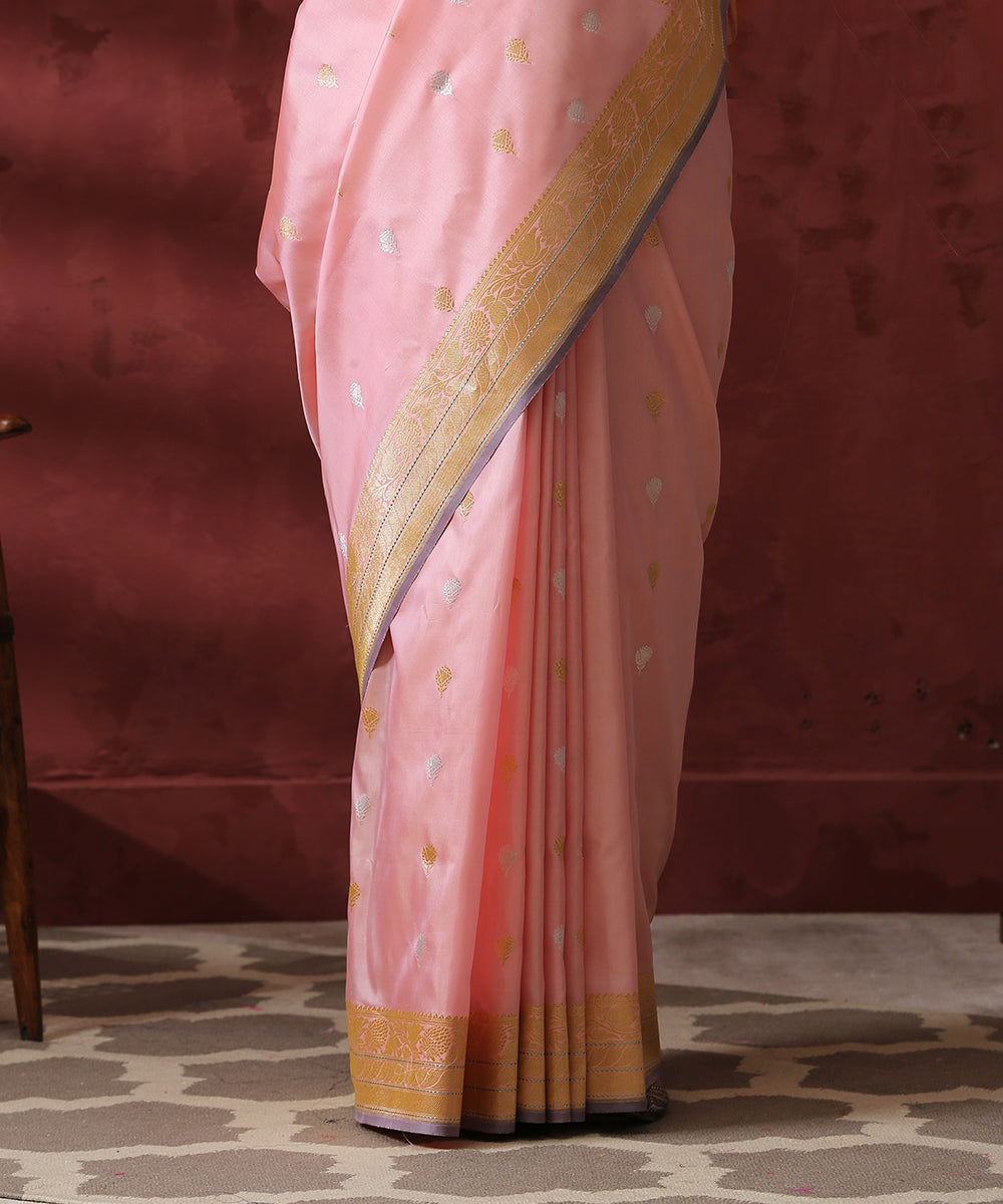 Light_Pink_Handloom_Kadhwa_Booti_Pure_Katan_Silk_Banarasi_Saree_WeaverStory_04