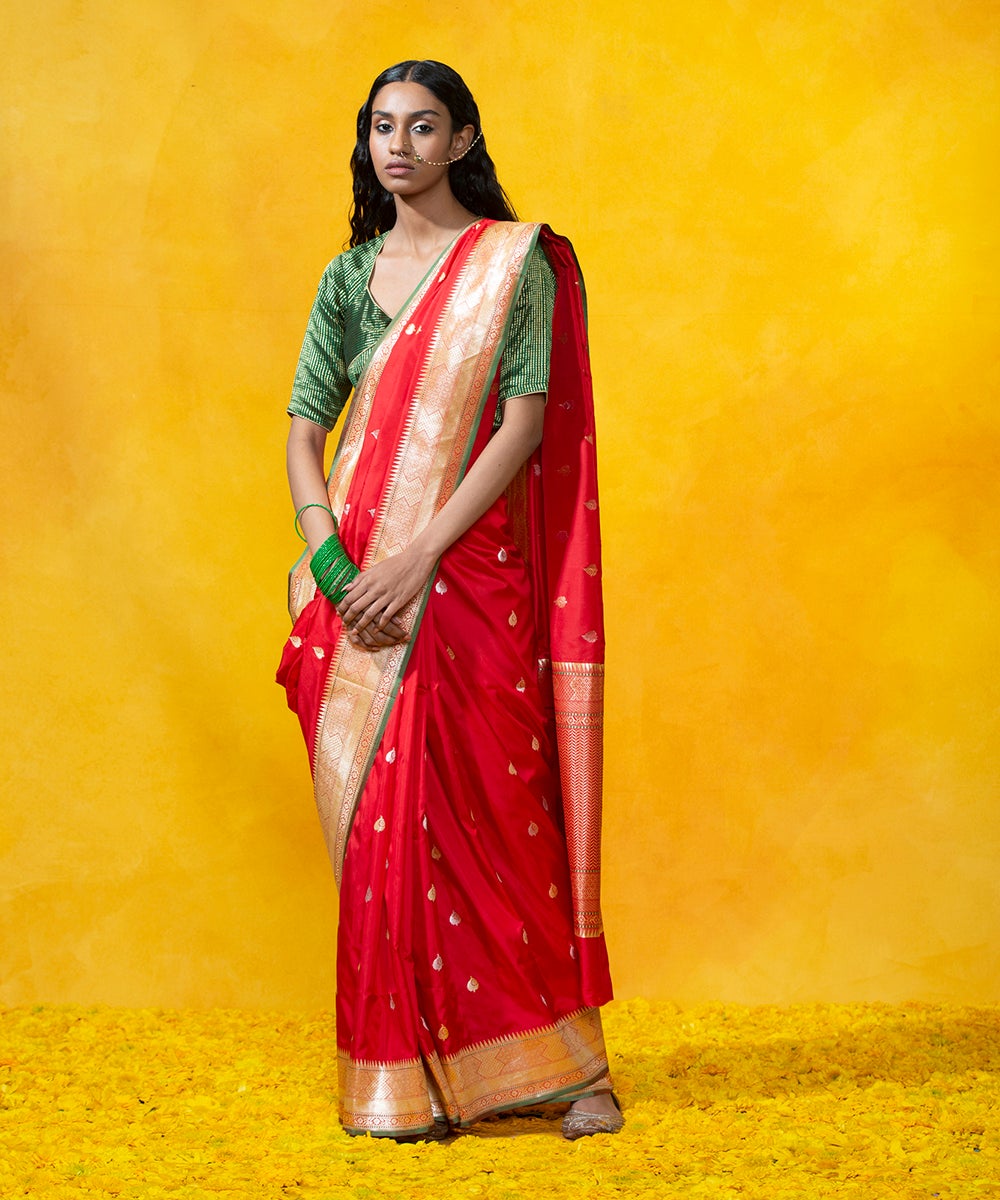 Red_Handloom_Pure_Katan_Silk_Banarasi_Saree_With_Gold_And_Silver_Zari_Kadhwa_Booti_WeaverStory_02