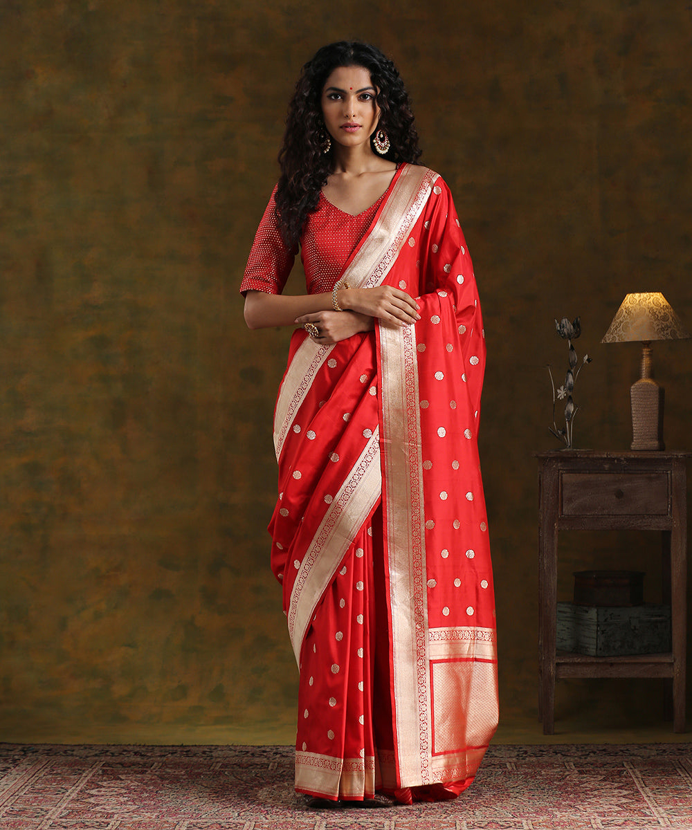 Handloom_Red_Pure_Katan_Silk_Asharfi_Booti_Banarasi_Saree_WeaverStory_02