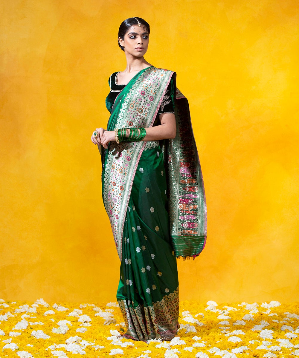 Handloom_Green_Pure_Katan_Silk_Banarasi_Saree_With_Kadhwa_Booti_and_Five_Color_Meenakari_Border_WeaverStory_02