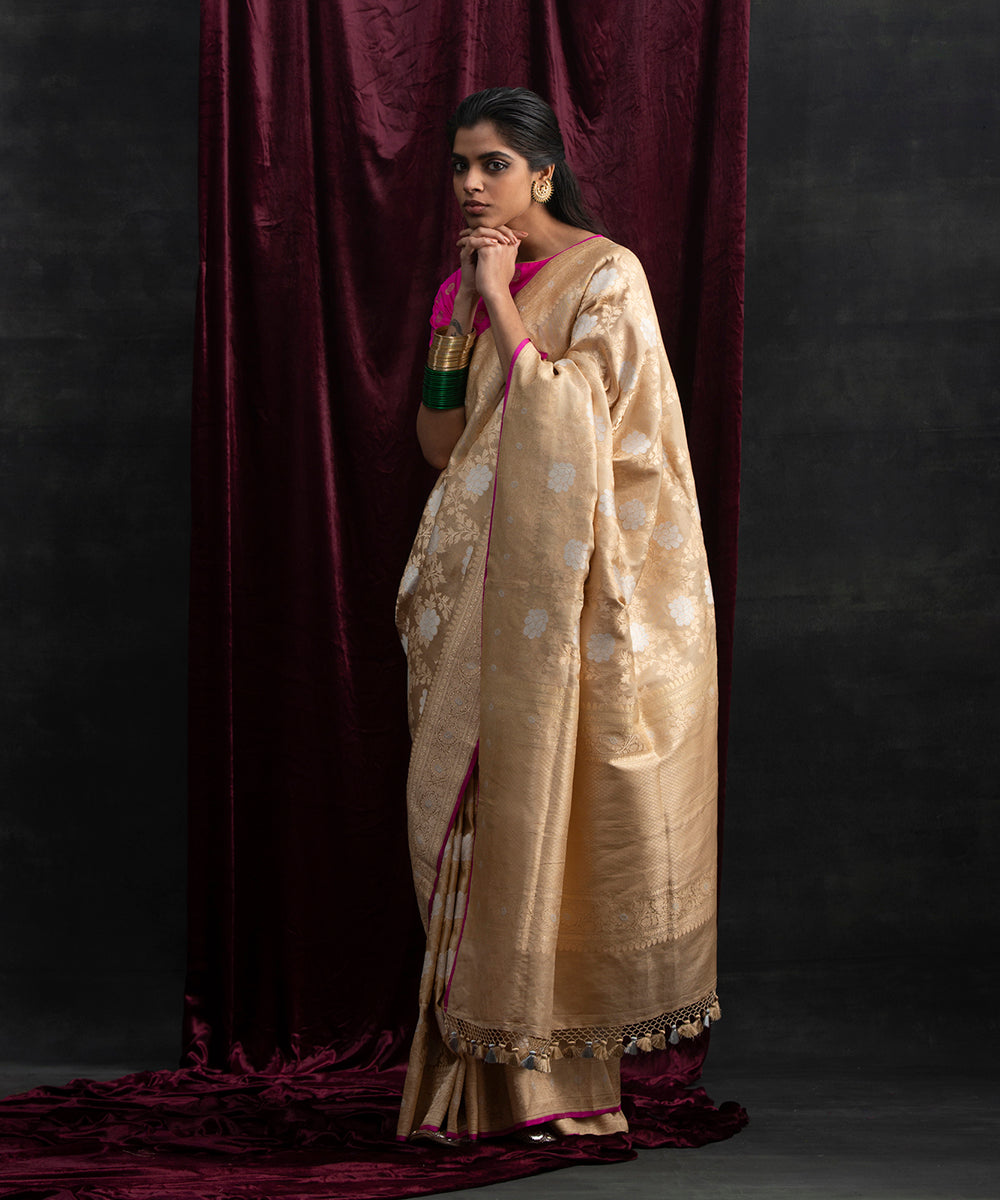 Gold_Handloom_Tissue_Silk_Banarasi_Saree_with_Weft_Angoor_Jangla_WeaverStory_02