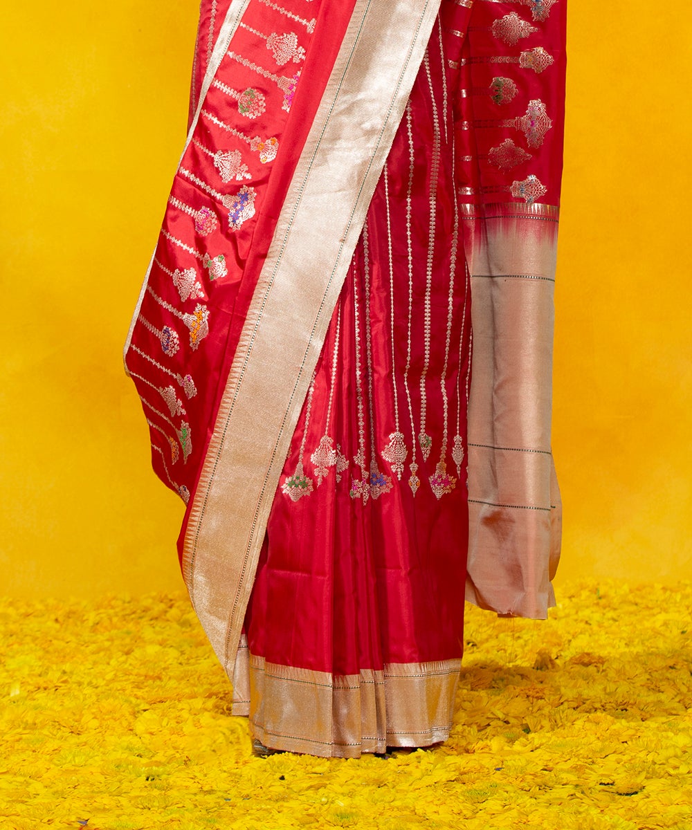 Red_Handloom_Kadhwa_Stripes_Pure_Katan_Silk_Banarasi_Saree_With_Meenakari_Booti_WeaverStory_04