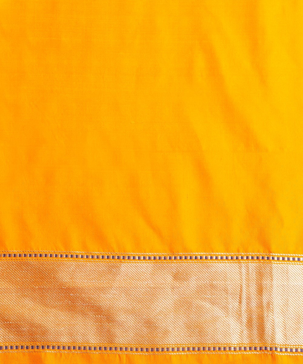 Handloom_Pink_Kadhwa_Stripes_Pure_Katan_Silk_Banarasi_Saree_With_Zari_Stripes_WeaverStory_05