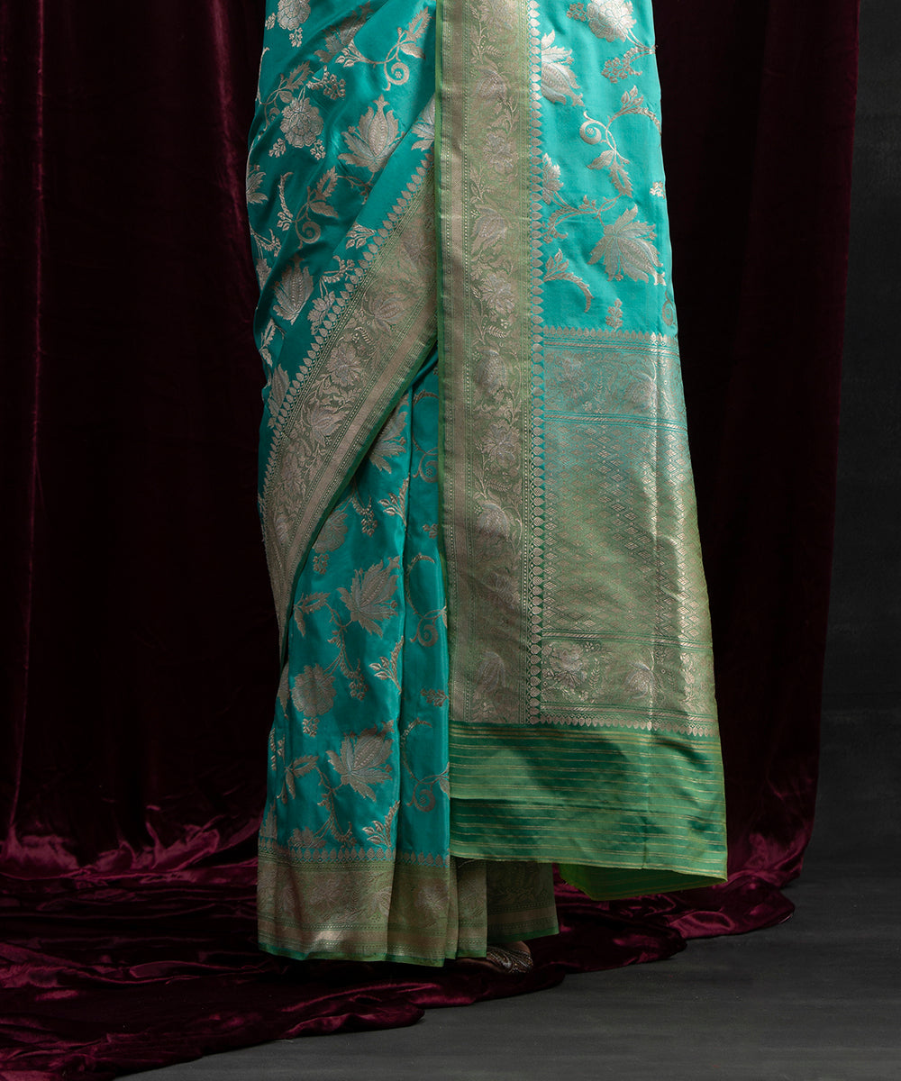 Handloom_Blue_Kadhwa_Jangla_Pure_Katan_Silk_Banarasi_Saree_With_Light_Green_Border_WeaverStory_04