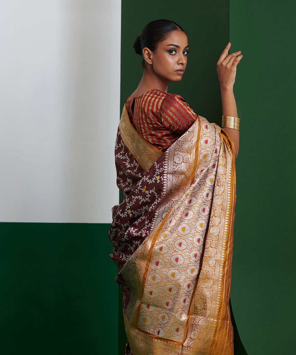Handloom_Brown_Pure_Katan_Silk_Banarasi_Saree_With_Mustard_Border_WeaverStory_01