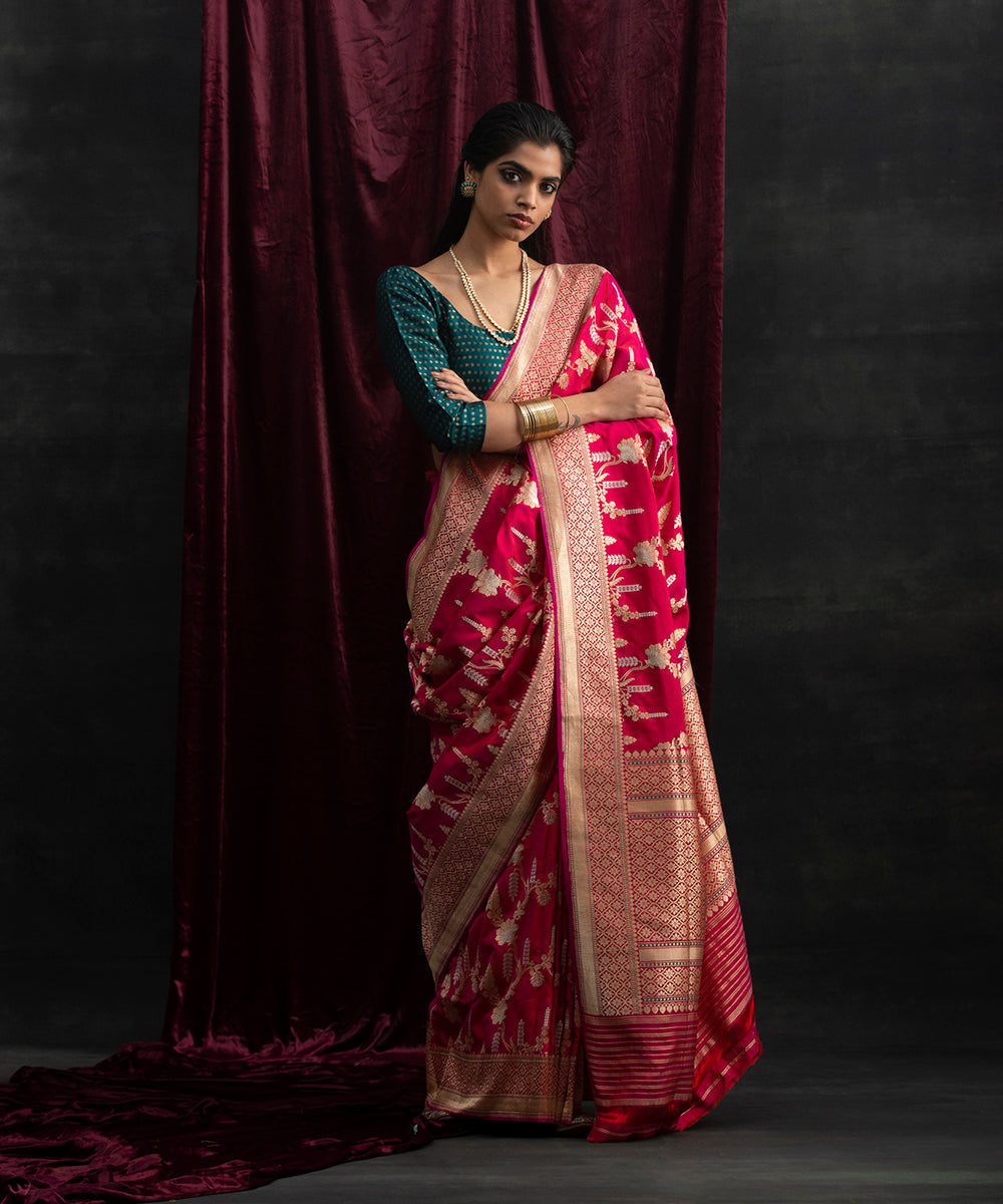 Dark_Pink_Handloom_Pure_Katan_Silk_Banarasi_Saree_with_Kadhwa_Jangla_and_Intricate_Border_WeaverStory_02