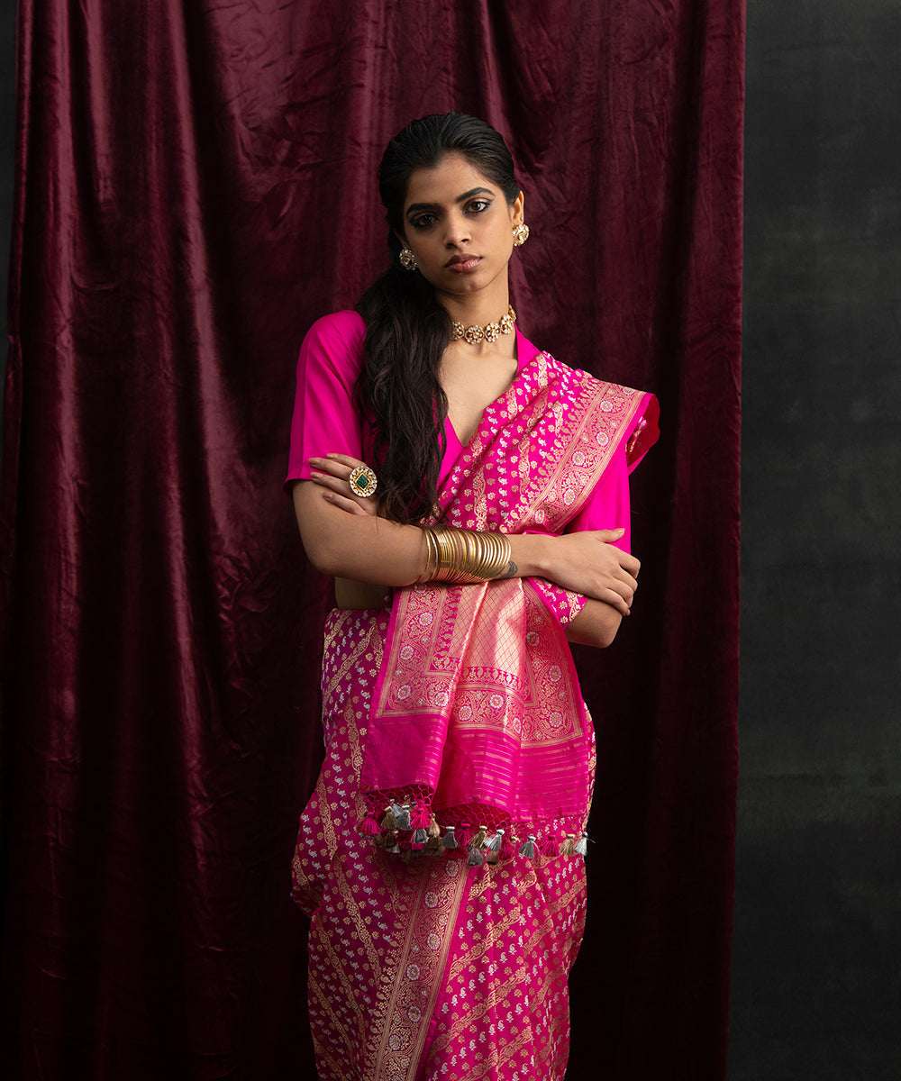 Handloom_Pink_Pure_Katan_Silk_Banarasi_Saree_with_Sona_Rupa_Aada_Jangla_WeaverStory_01
