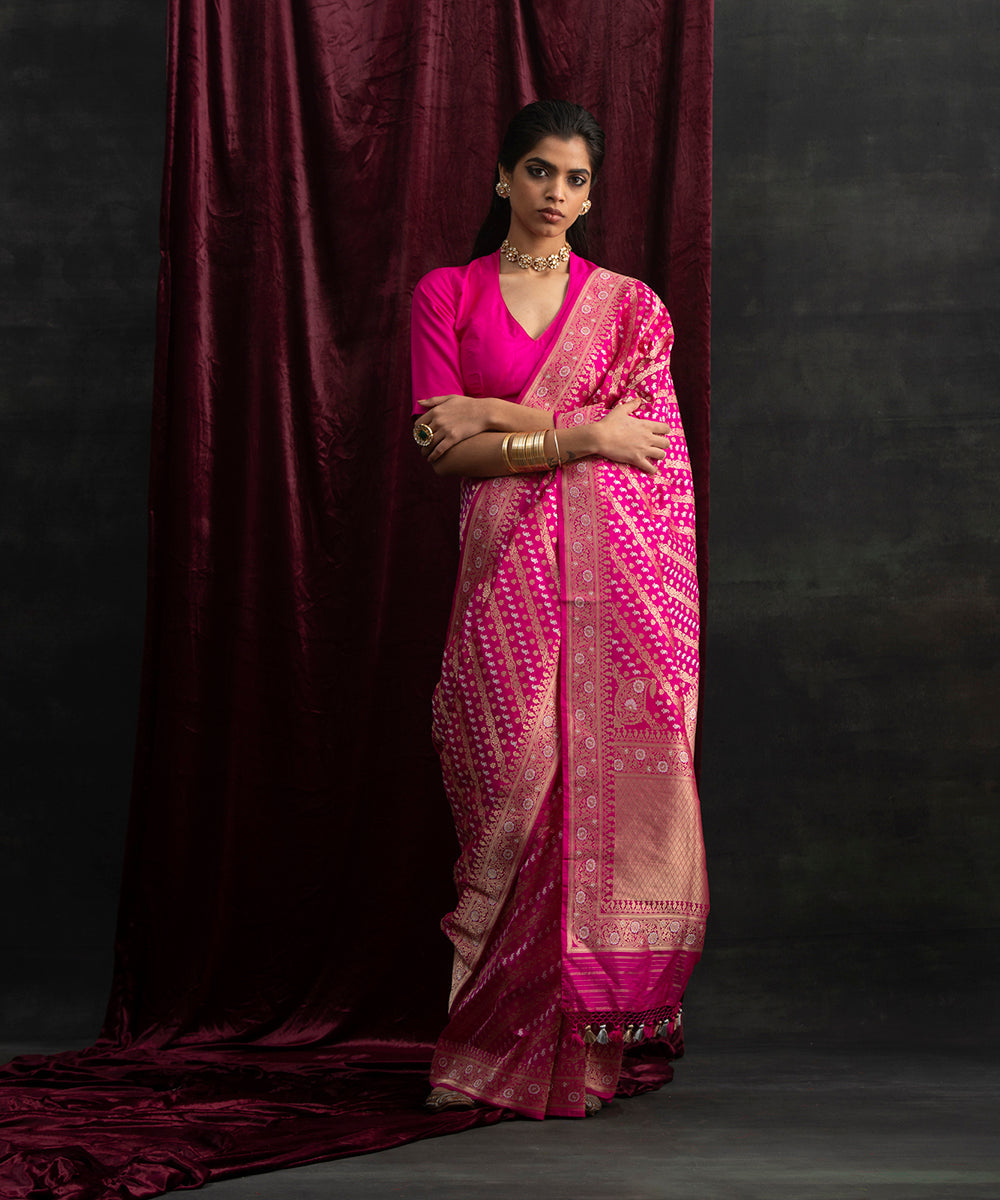 Handloom_Pink_Pure_Katan_Silk_Banarasi_Saree_with_Sona_Rupa_Aada_Jangla_WeaverStory_02
